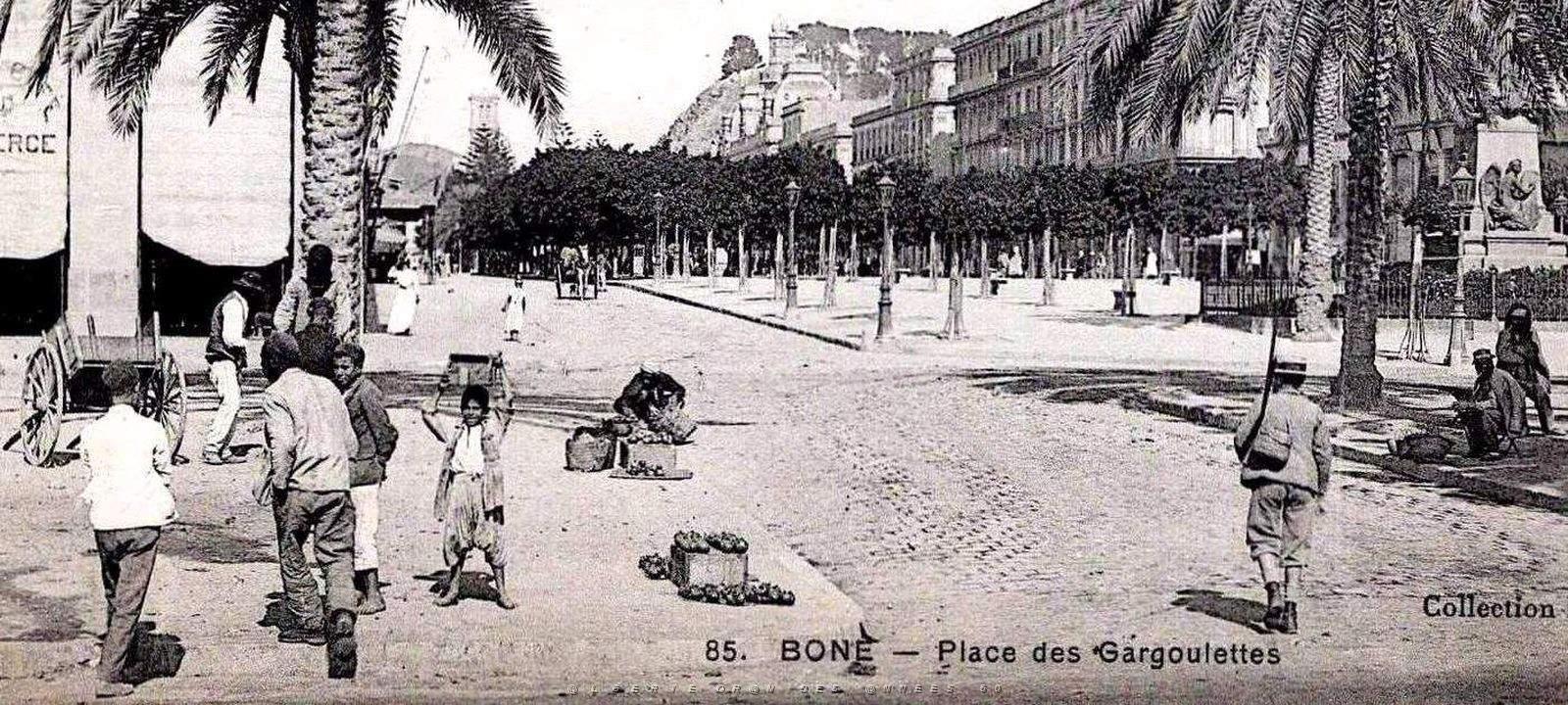 2072- Bone - La Place des Gargoulettes2.jpg